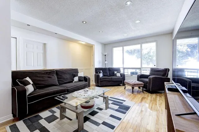 Additional image 10 of 591 TEMPLEMEAD Dr