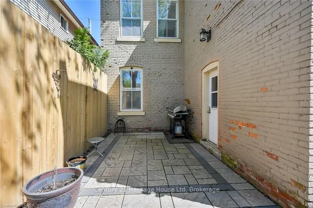 Additional image 30 of 40 Locke St