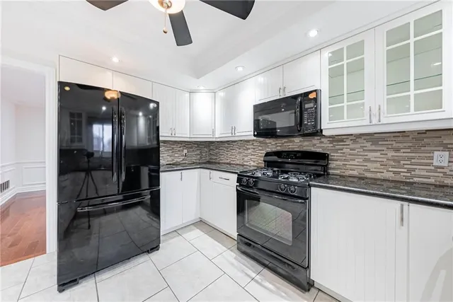 Additional image 9 of 494 DICENZO Dr