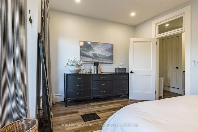 Additional image 28 of 185 Emerald St Unit 1/2