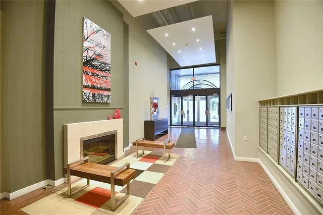 Additional image 27 of 66 Bay St Unit PH 807