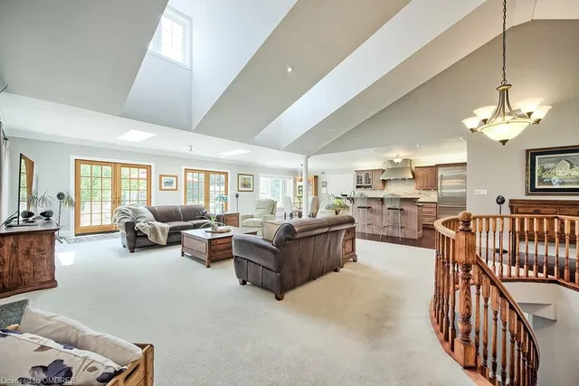 Additional image 38 of 27 Weneil Dr