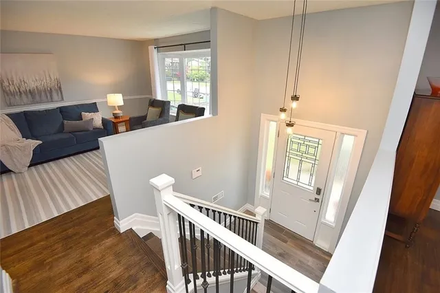 Additional image 10 of 4 JOYA Pl