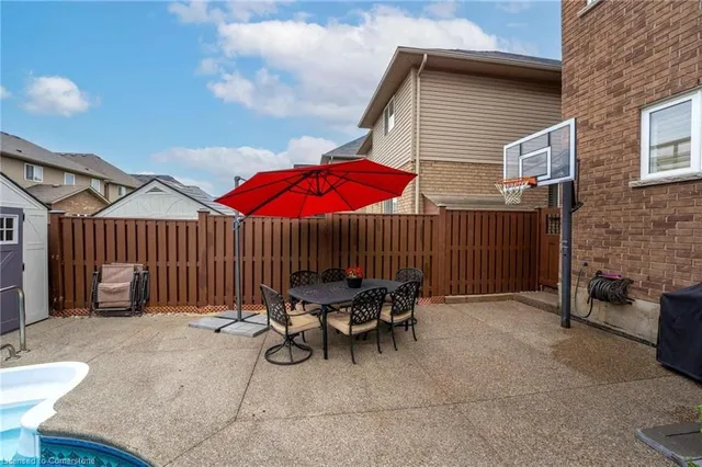 Additional image 42 of 56 Pelech Cres