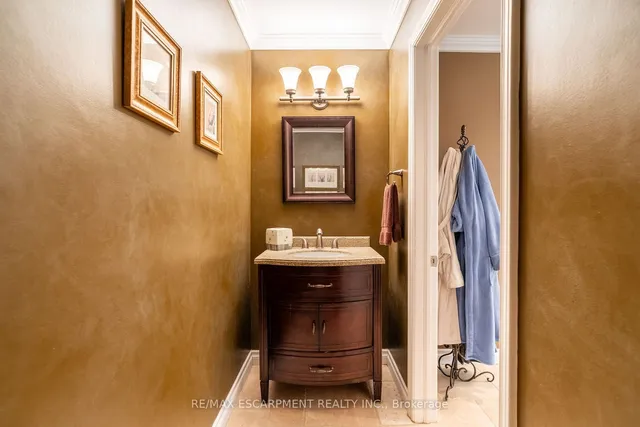 Additional image 26 of 47 Woodend Dr