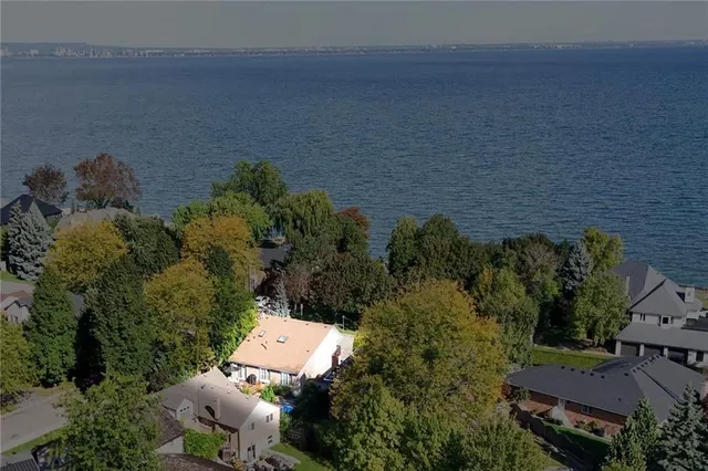 Additional image 49 of 38 LAKEGATE Dr