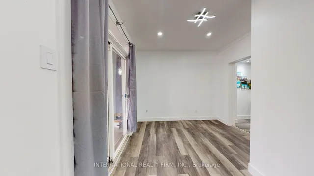 Additional image 22 of 29 Depew St