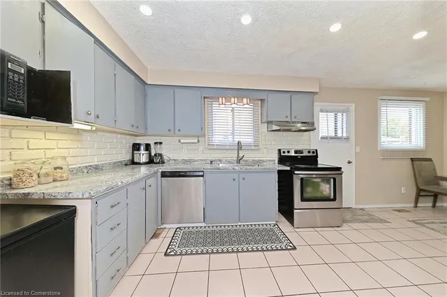 Additional image 14 of 98 Riverdale Dr