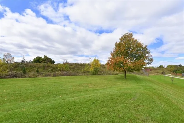 Additional image 38 of 880 LIMERIDGE Rd Unit 63