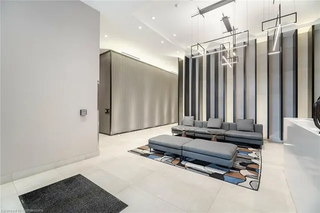 Additional image 5 of 212 King William St Unit 604