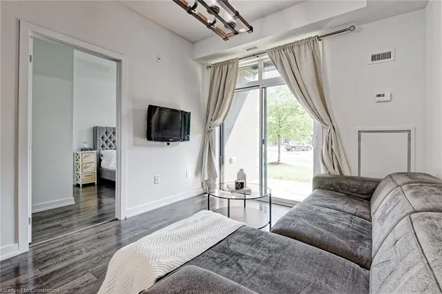 Additional image 14 of 35 Southshore Cres Unit 111