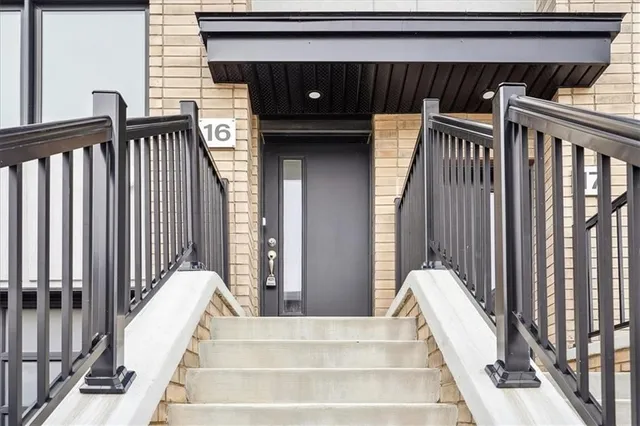 Additional image 3 of 527 SHAVER Rd Unit 16