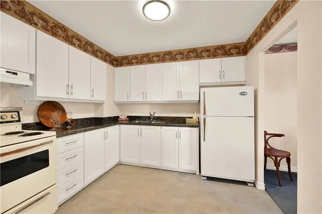 Additional image 11 of 301 FRANCES Ave Unit 306