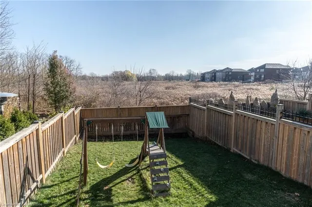 Additional image 46 of 144 Hazelton Ave