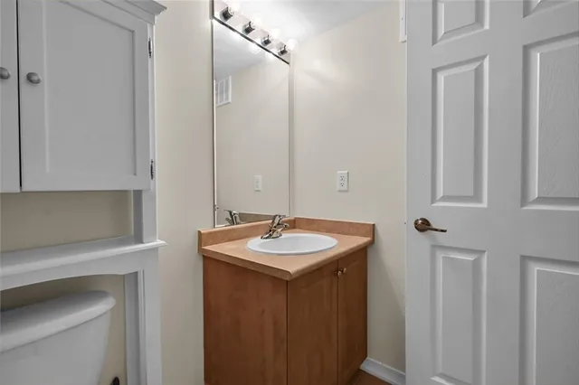 Additional image 27 of 25 NEWPORT Cres