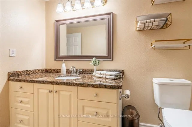 Additional image 29 of 1115 Paramount Dr Unit 103