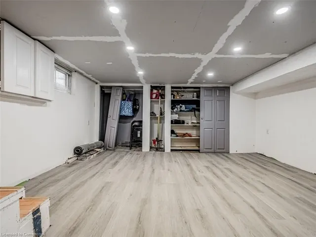 Additional image 33 of 34 Fairview Ave