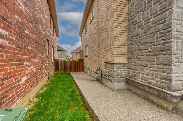 Additional image 43 of 211 VINTON Rd