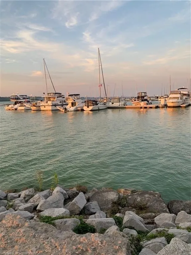 Additional image 33 of 23 Macaulay St Unit 3