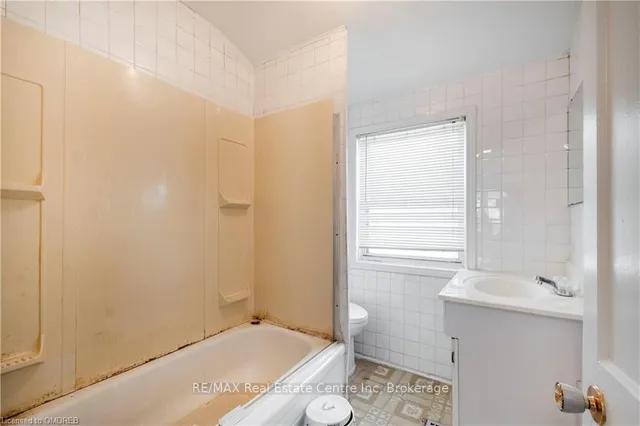 Additional image 24 of 40 GREIG St