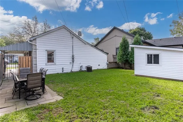 Additional image 30 of 2 JAMES St