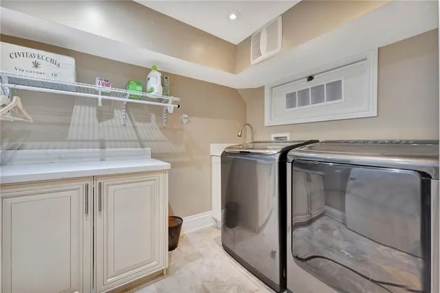 Additional image 30 of 18 ST ANNS Crt