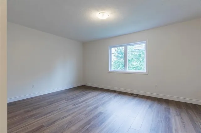 Additional image 22 of 100 BEDDOE Dr Unit 92