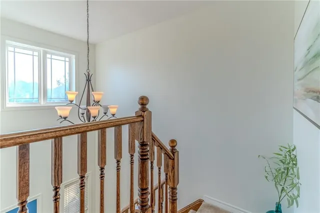 Additional image 14 of 31 TOPAZ St