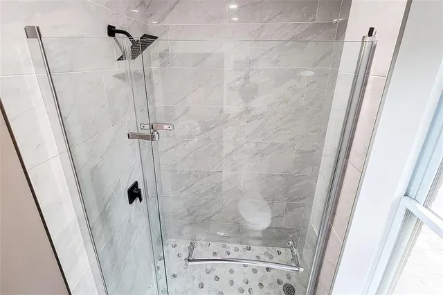 Additional image 26 of 49 CARRICK Ave