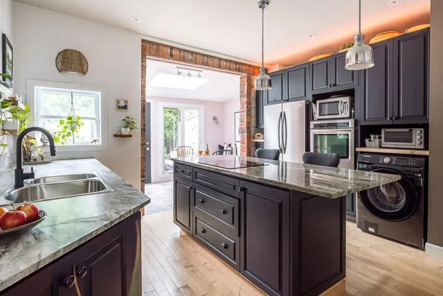 Additional image 12 of 187 CAROLINE St