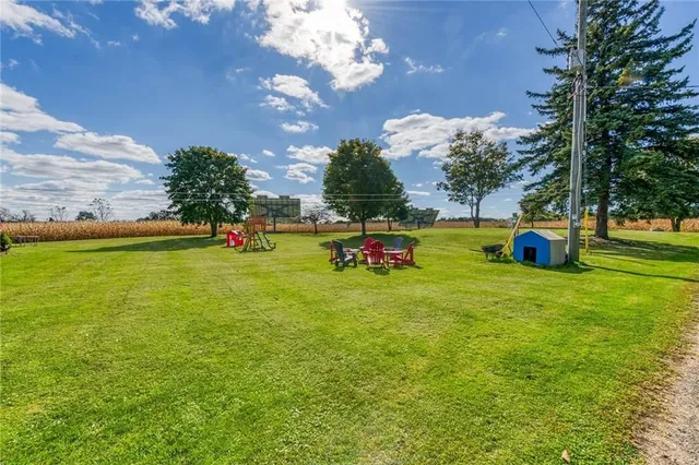 Additional image 36 of 152 POPLAR St