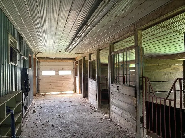 Additional image 15 of 714 Fiddlers Green Rd