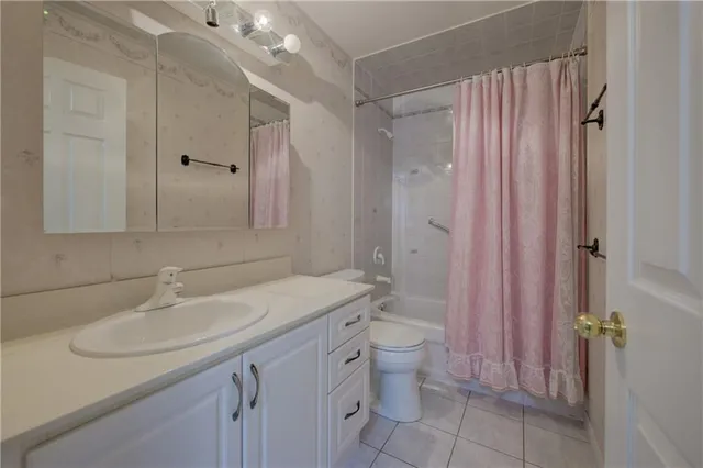 Additional image 23 of 120 BEDDOE Dr Unit 21