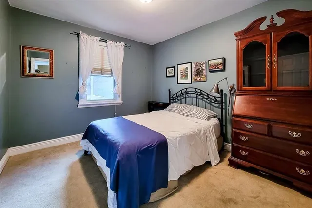 Additional image 14 of 133 CAMERON Ave