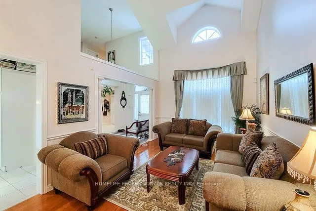 Additional image 16 of 88 Cabriolet Cres