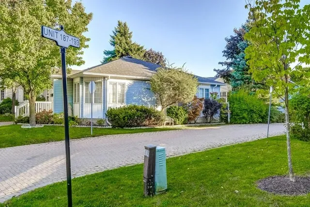 Additional image 31 of 192 SILVERBIRCH Blvd