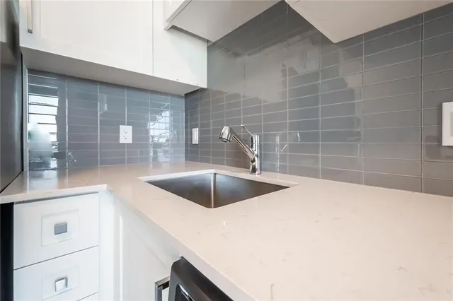 Additional image 15 of 15 QUEEN St Unit 1503