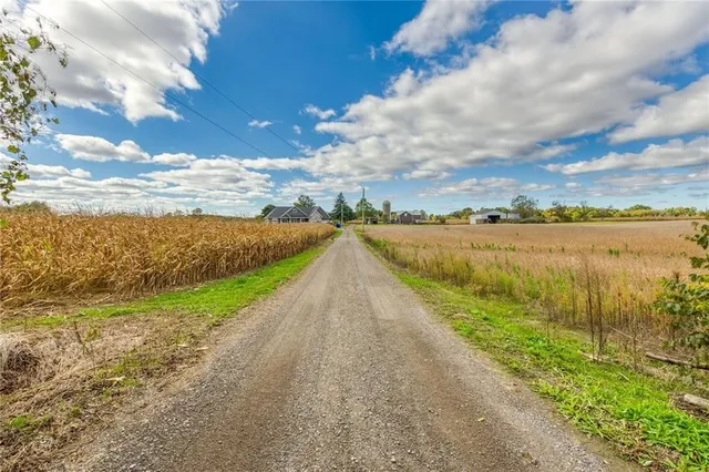 Additional image 3 of 152 POPLAR St