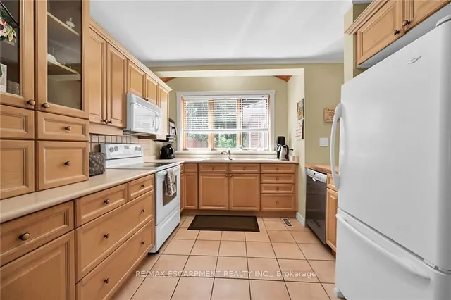 Additional image 3 of 78 Valleyview Dr