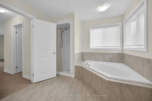 Additional image 24 of 408 Dalgleish Tr