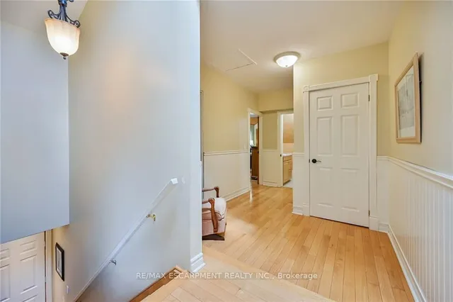 Additional image 32 of 78 Valleyview Dr