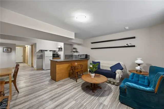 Additional image 39 of 8 Thornbury Court Crt