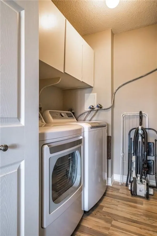 Additional image 28 of 75 QUEEN St Unit 507