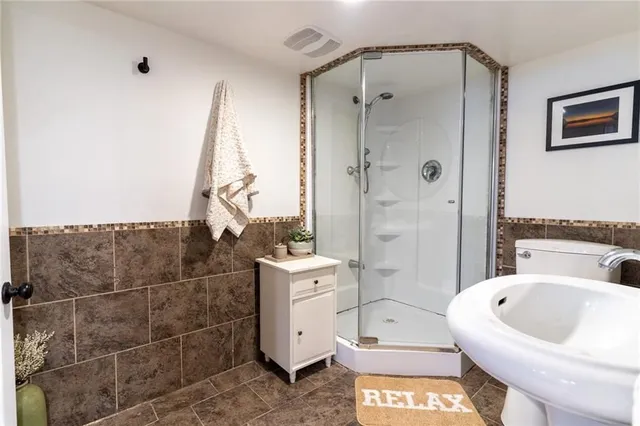 Additional image 42 of 239 EAST 22ND St