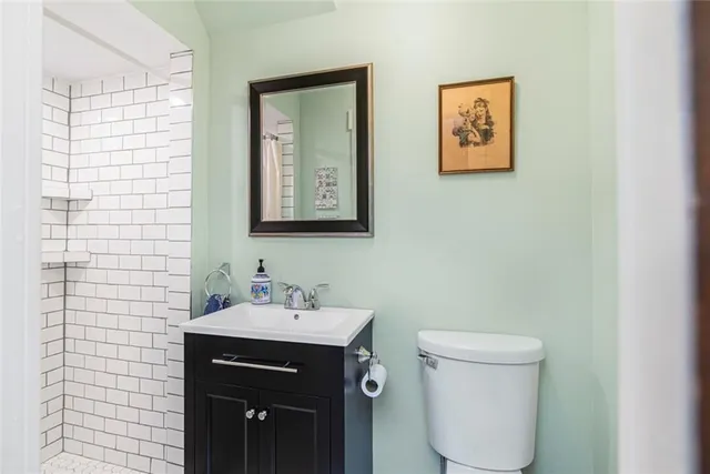 Additional image 30 of 205 WENTWORTH St