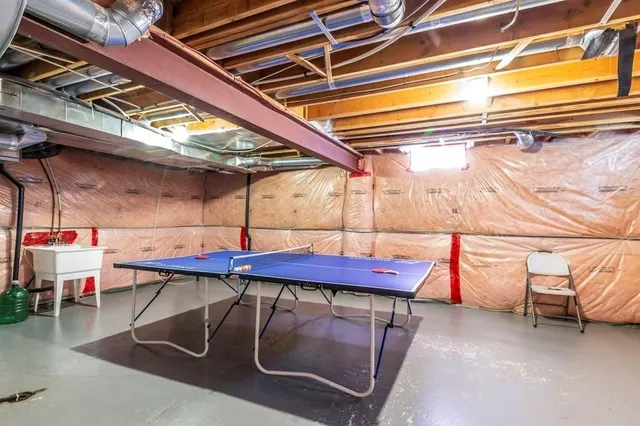 Additional image 24 of 16 NEWPORT Cres