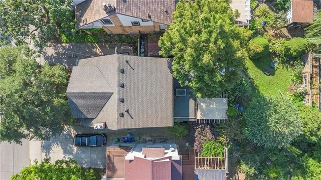 Additional image 49 of 74 HYDE PARK Ave