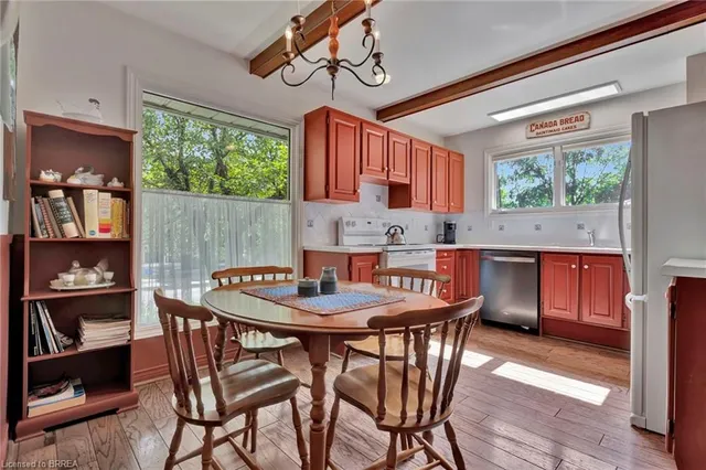 Additional image 10 of 84 Creighton Rd