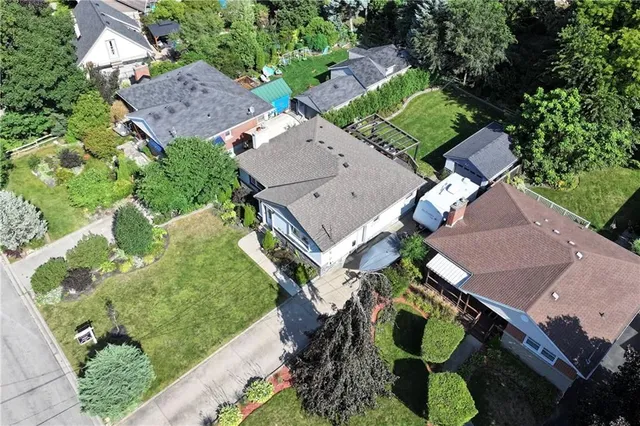 Additional image 47 of 317 GLENHOLME Ave