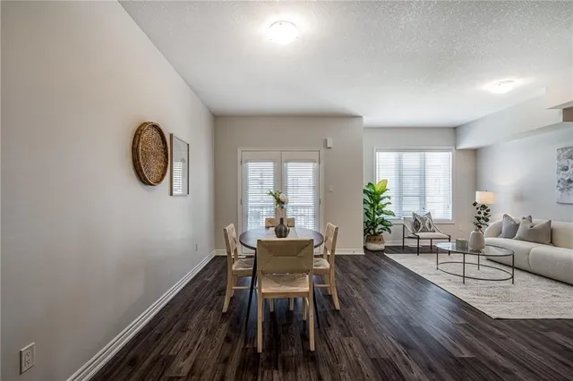 Additional image 3 of 219 DUNDAS St Unit 26